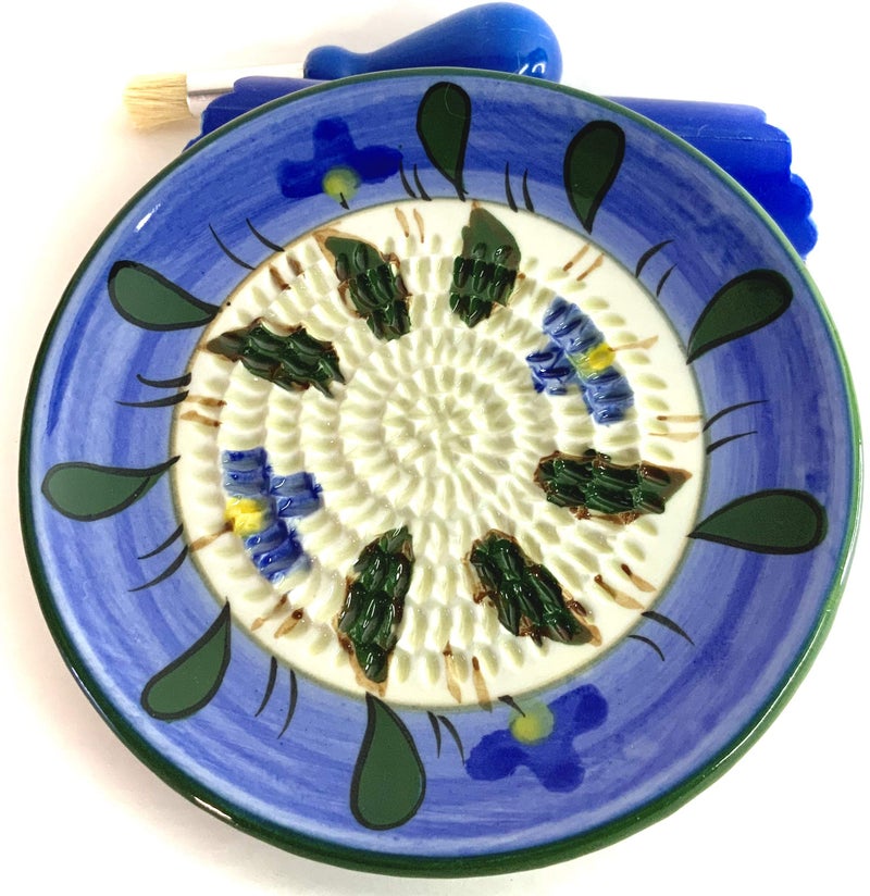 BonCera, All-in-one Premium Ceramic Garlic Grater Plate 4-Piece Set - Blue Flower Design, Classic Style - For Garlic, Ginger, Chocolate, and more! - Comes with 5.25" Plate, Peeler, Brush, and Stand - Image 5